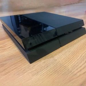 PS4